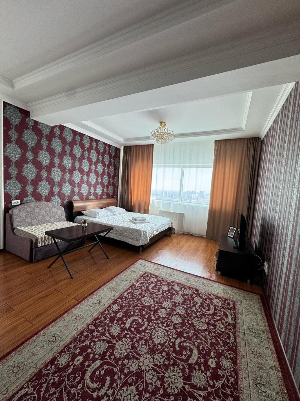 Sky House Astana Hotel Exterior foto